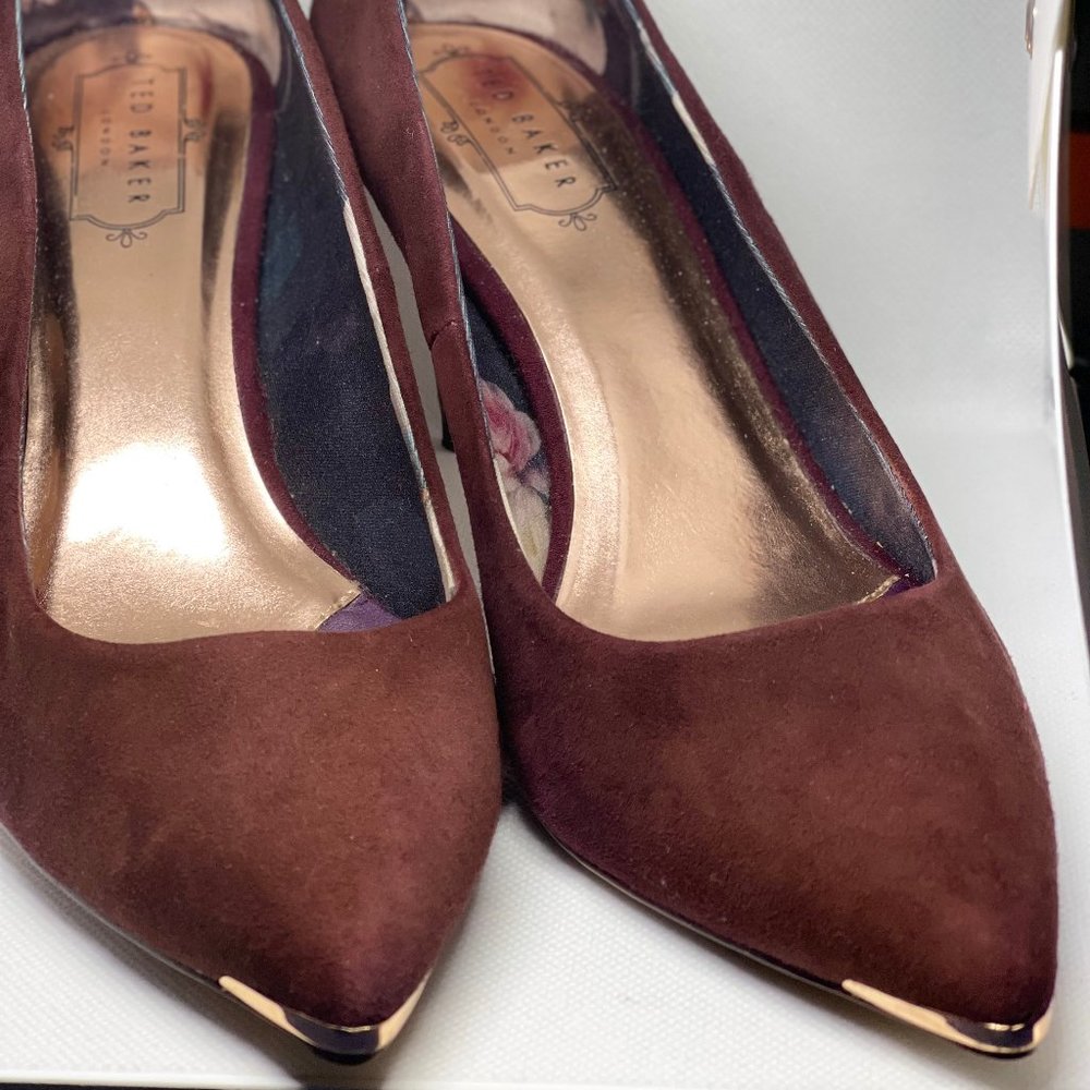 TED BAKER LONDON Suede Deep Burgundy Velvet & Rose Gold Heels Sz. 10/40